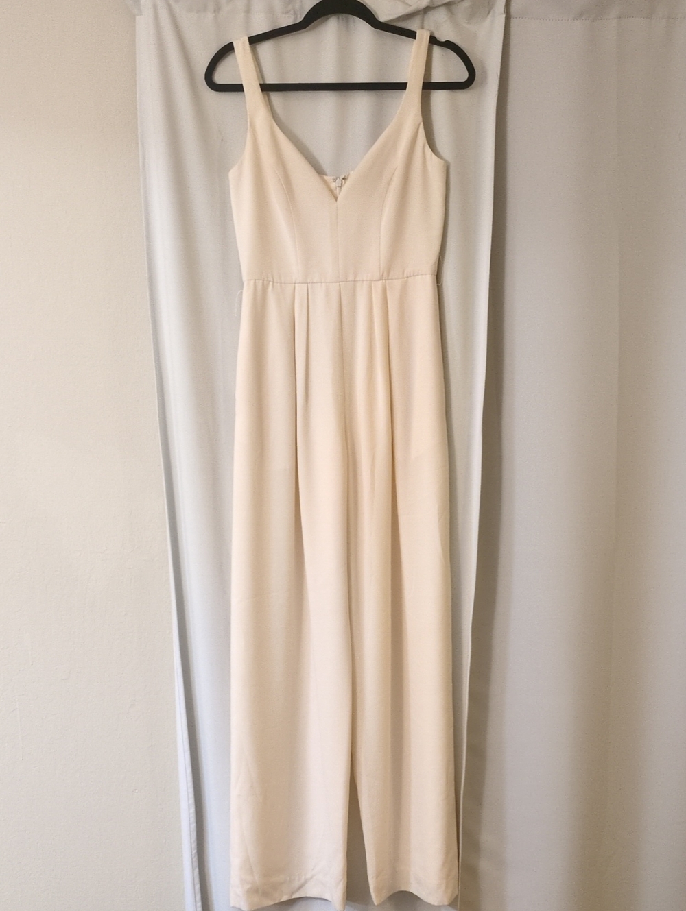 Jill Stuat Ivory V-Neck Sleeveless Wide Leg Jumpsuit